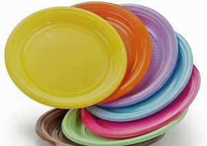 disposable plastic plates